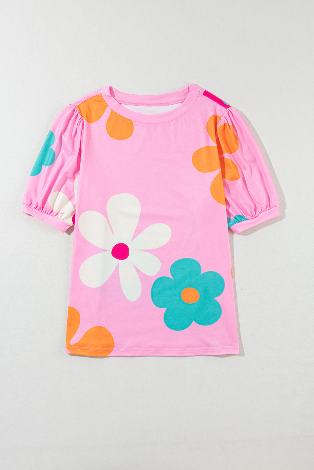 Farbenfrohes T-Shirt mit Blumen-Print in verschiedenen Farben