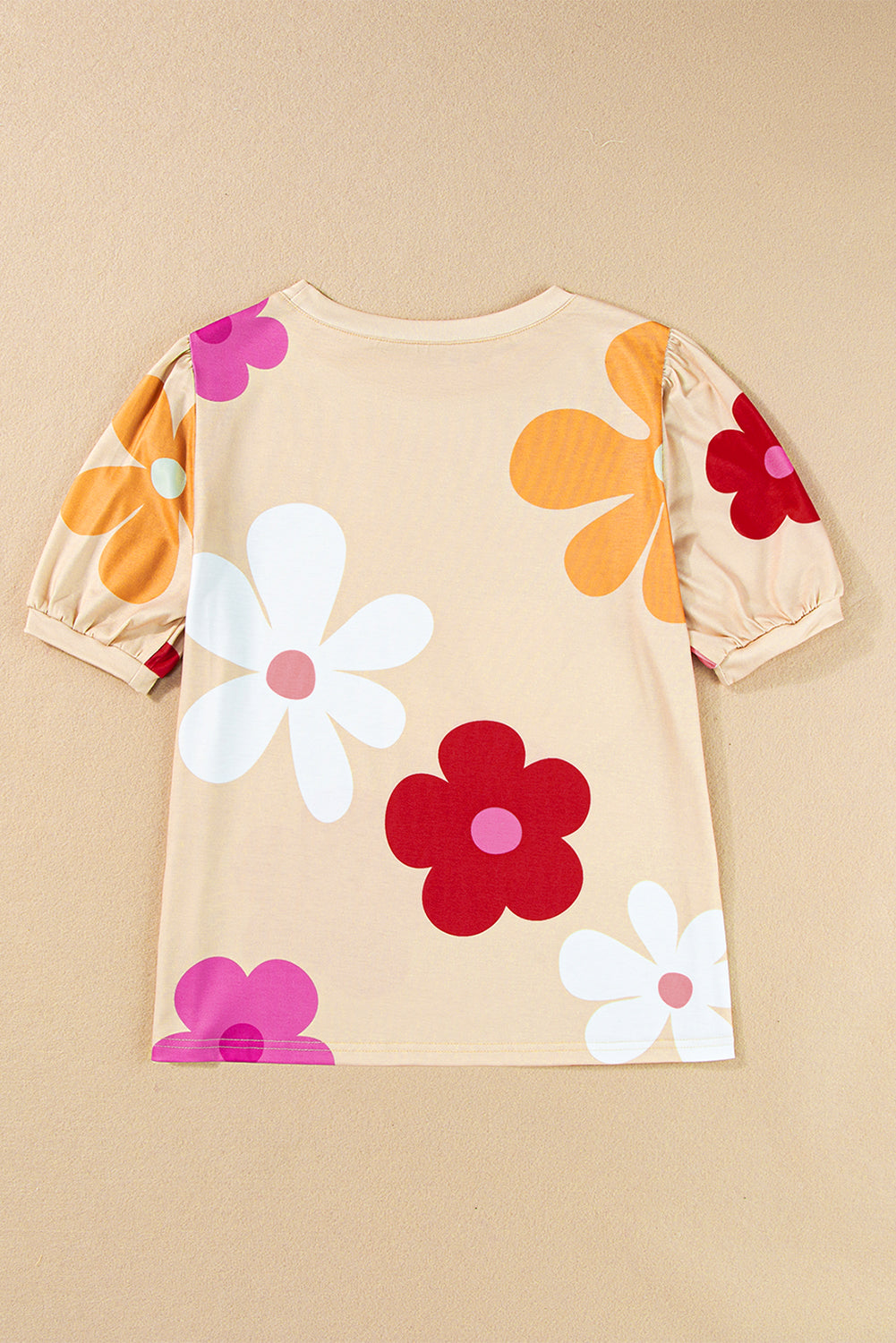 Farbenfrohes T-Shirt mit Blumen-Print in verschiedenen Farben