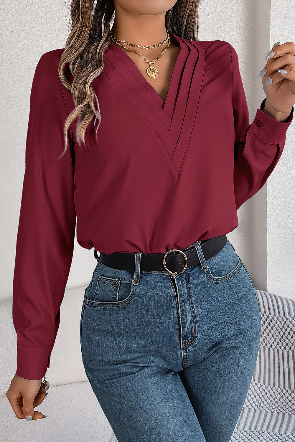 Schwarzgrüne/rote elegante Plisseebluse mit V-Ausschnitt